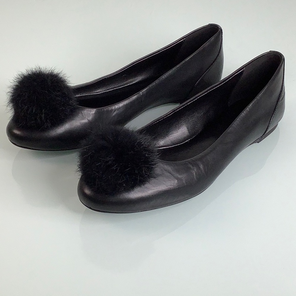 Michael Kors Remi Rabbit Fur Trim  Black leather slip ons flats size 8 M NWOT